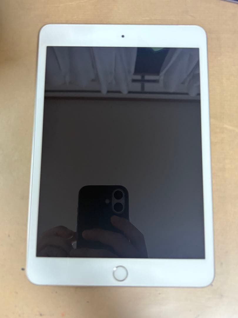 美品iPad mini3 16GB wifi+cellular シルバー