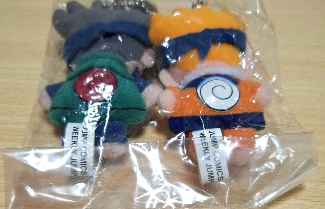 ジャンプ応募者サービス　NARUTO　ナルト・カカシ　キーチェーンマスコット