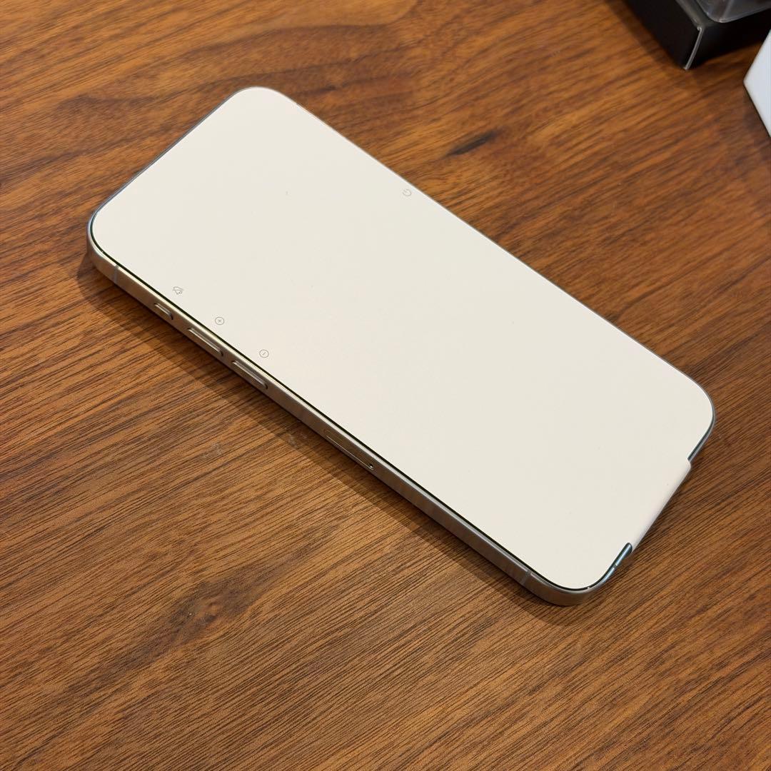 【未使用新品】iPhone 15 Promax 256GB ナチュラルチタニウム