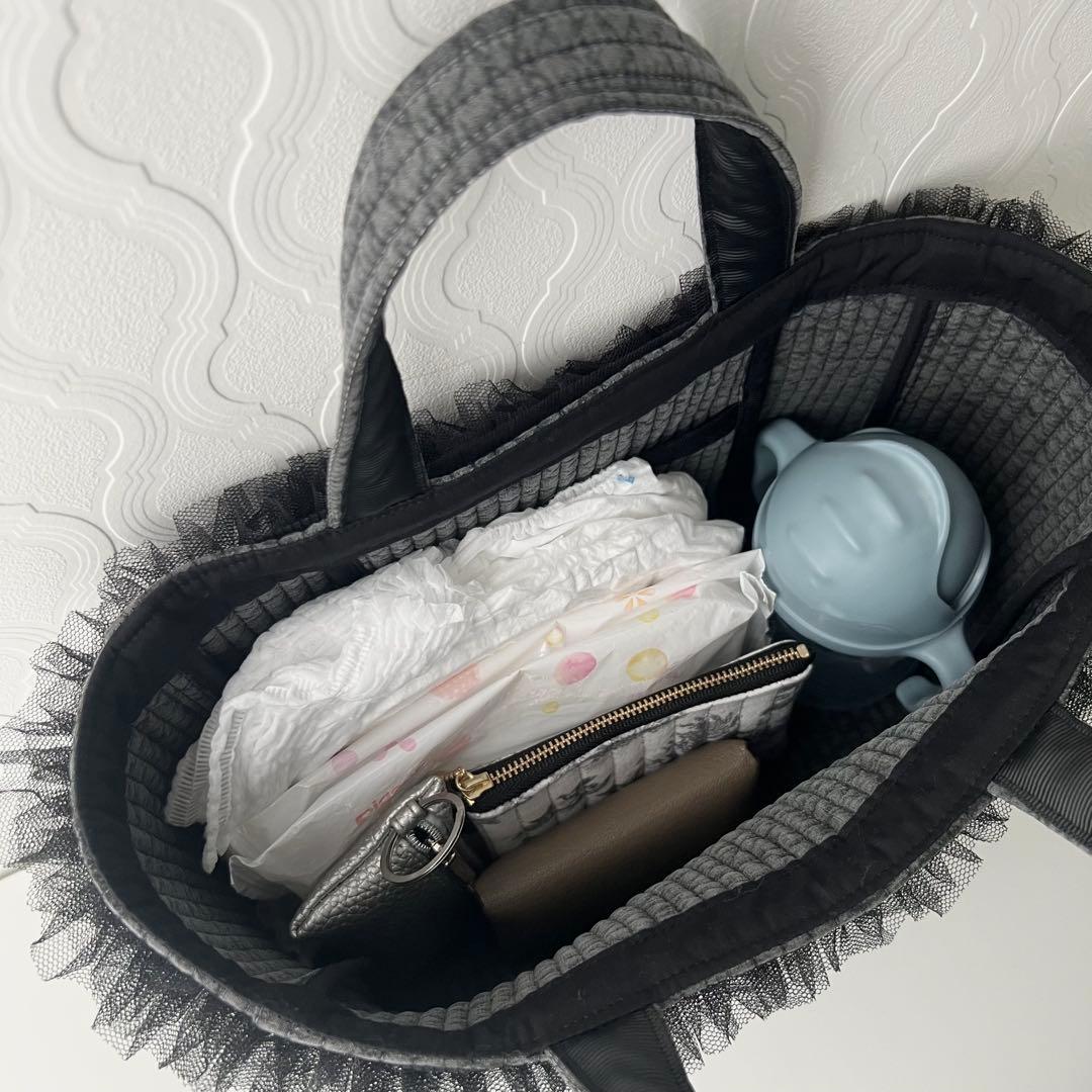 ワイドトート《黒フリル×パール》 ヌビバッグ／ヌビトートバッグ／フリルバッグ