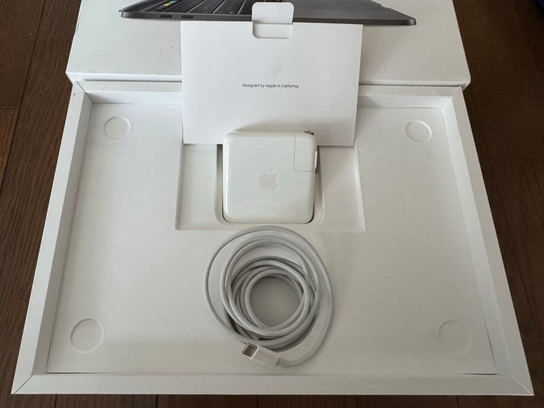 MacBook Pro 2020 i5 16GB 1TB スペースグレイ