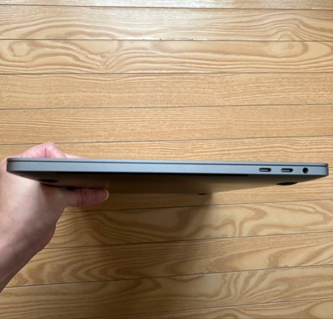 MacBook Pro 13インチ2020 i7/16GB/SSD 512GB
