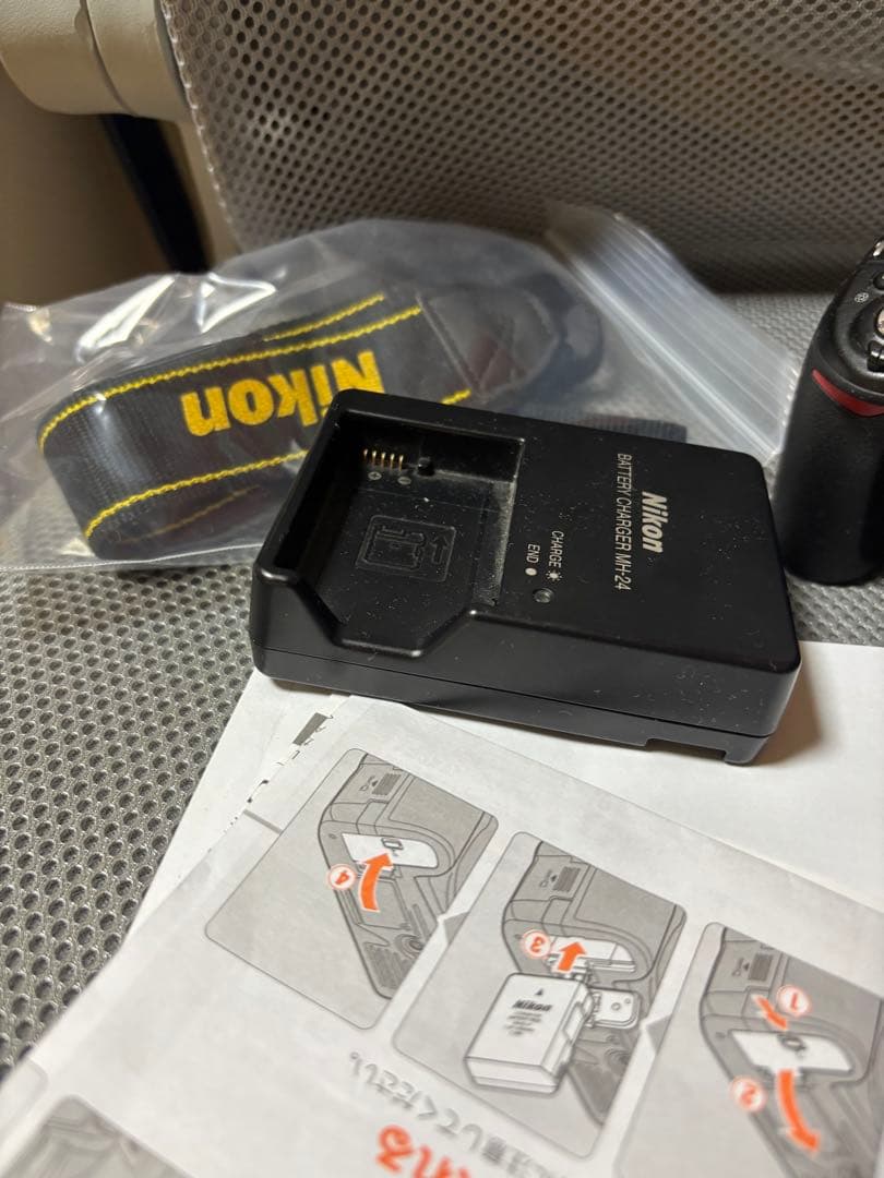 ニコン　NIKON D3100 ボディ　 一眼レフ　カメラ　SD、バッグ付き