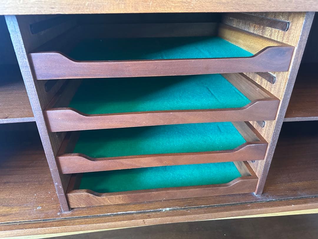 N*O様 北欧家具　デンマーク製　キャビネット　蛇腹　カップボード　食器棚　本棚