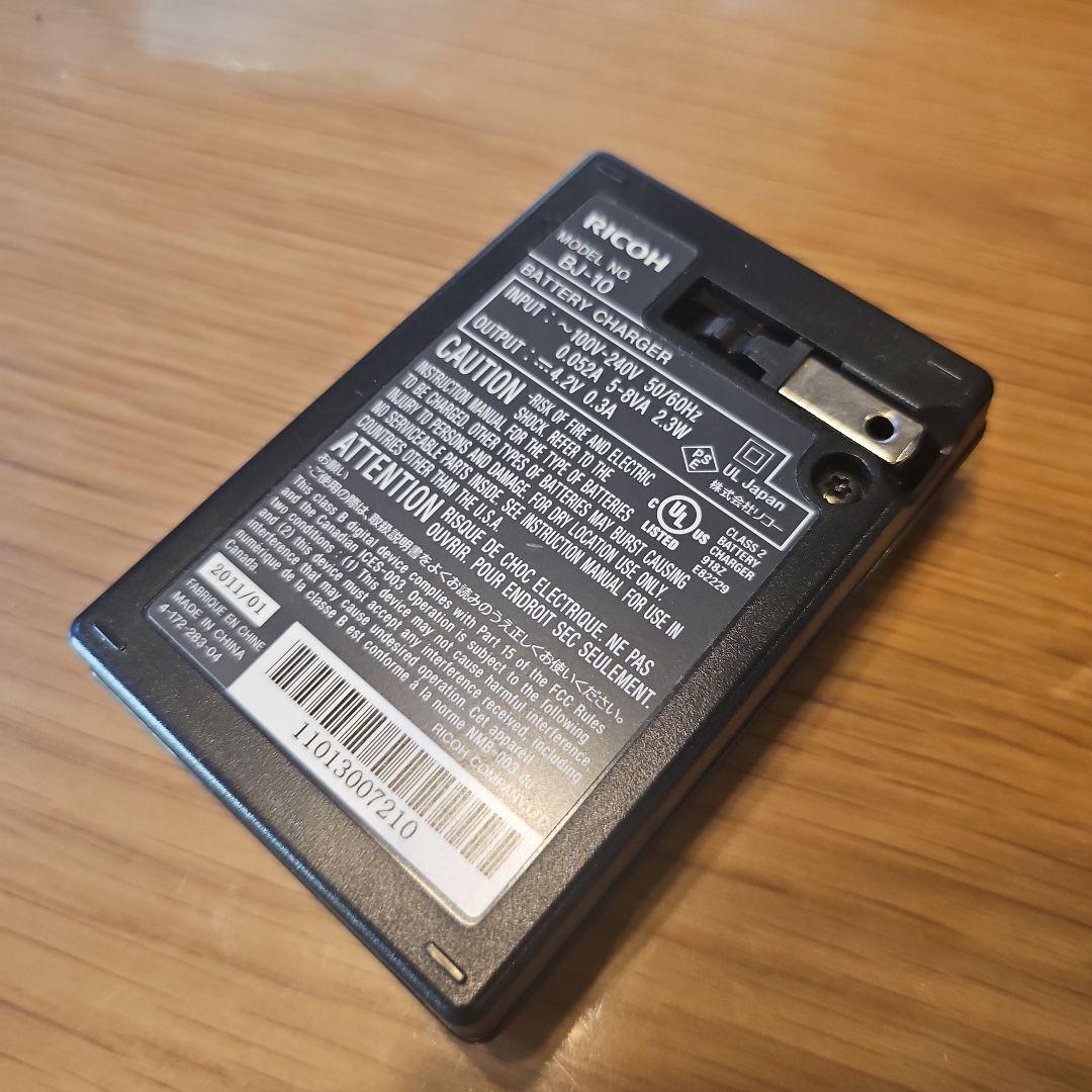 美品 RICOH CX5 コンデジ カメラ 純正レザーケース付き