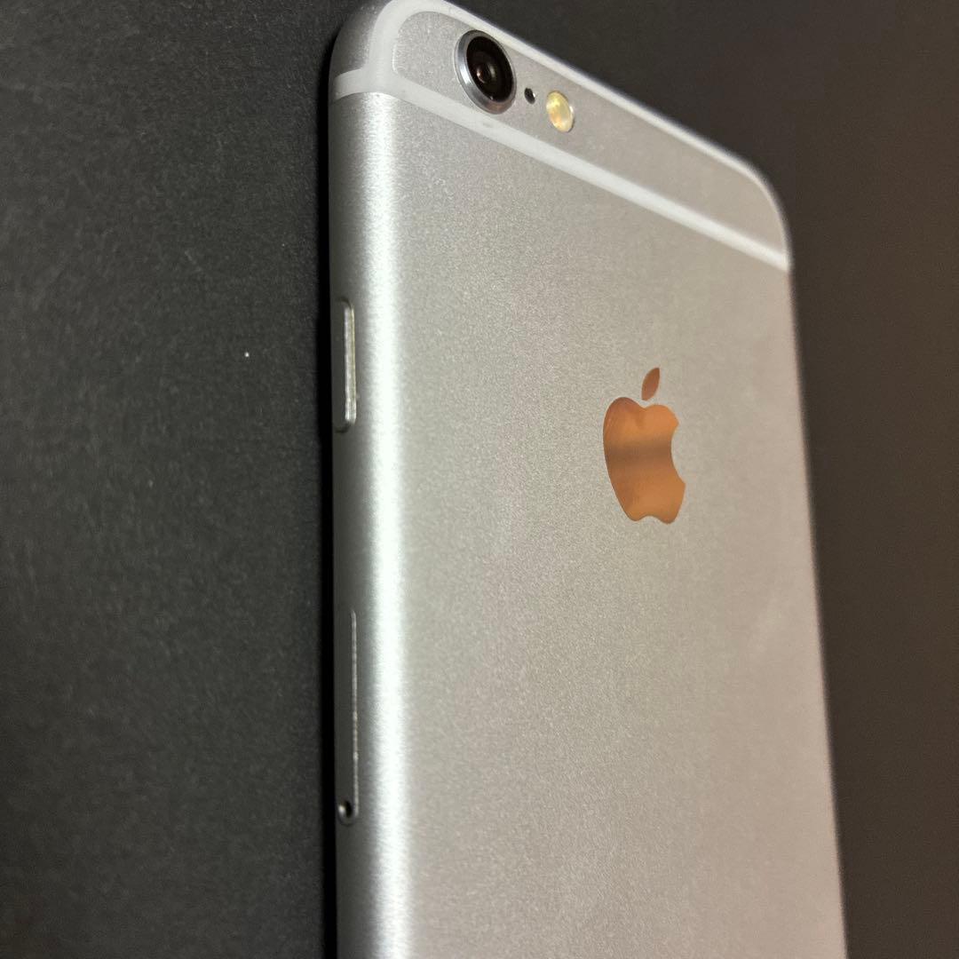 シ*ズ様 iPhone 本体 iPhone6 シルバー 64GB ジャンク品