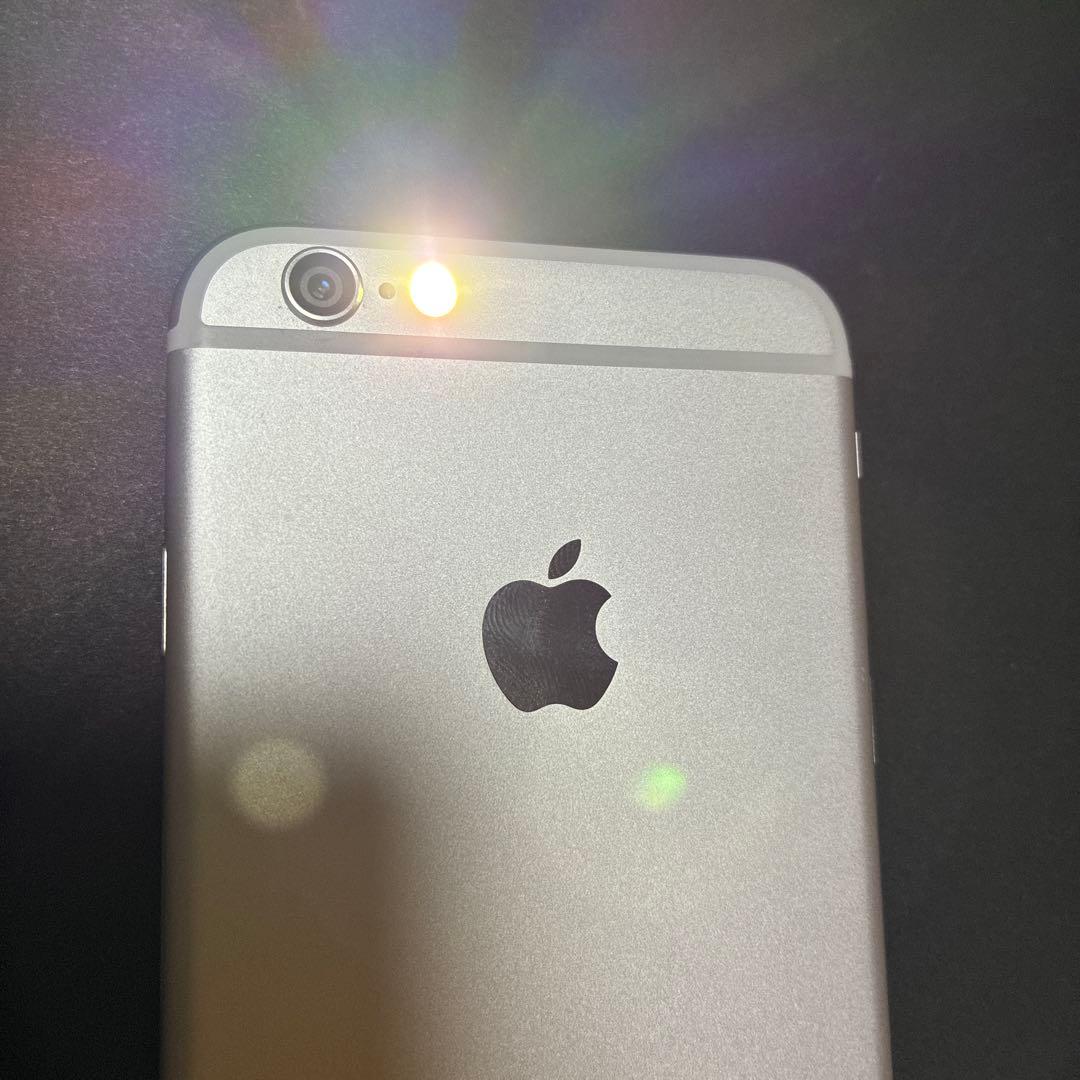 シ*ズ様 iPhone 本体 iPhone6 シルバー 64GB ジャンク品