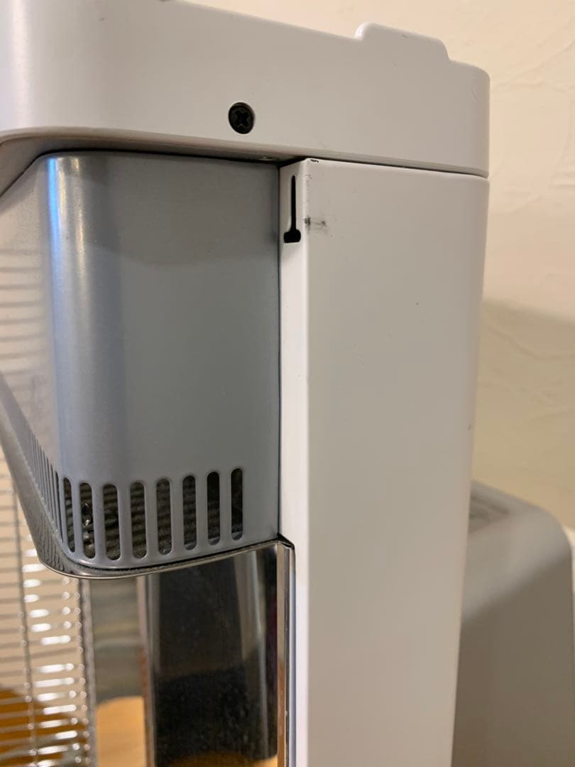 N0303-01★DAIKIN 遠赤外線暖房機 ERFT11ZS-W 2022