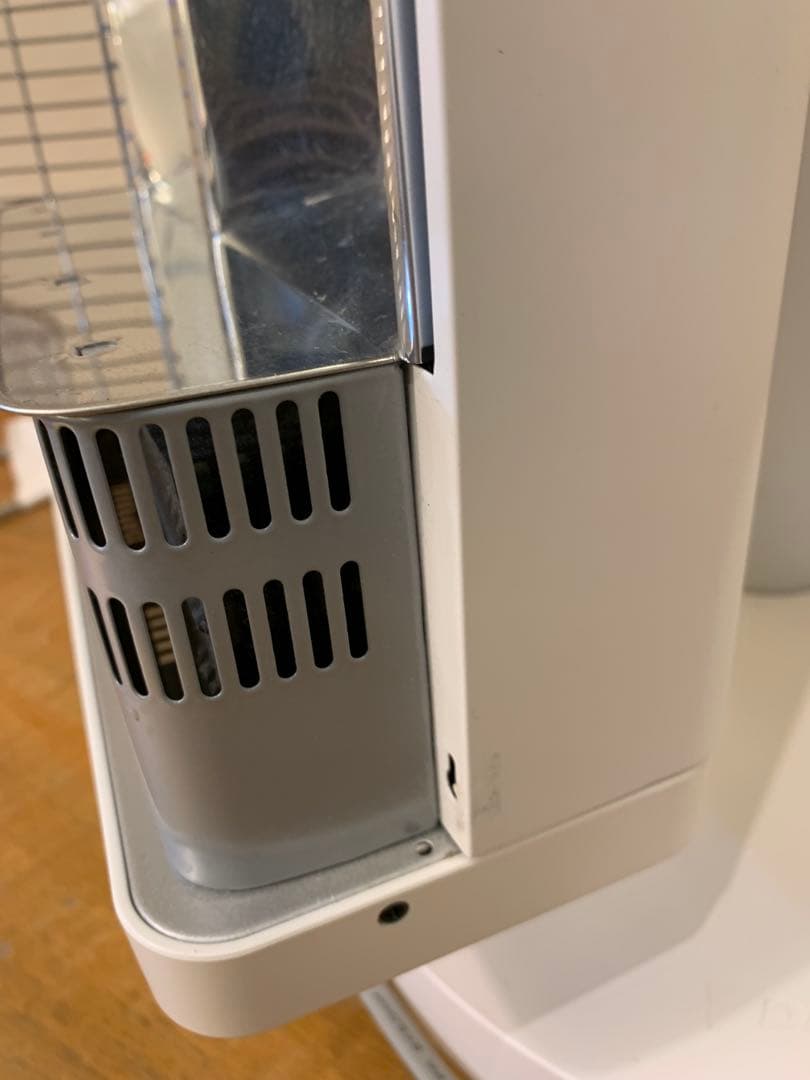 N0303-01★DAIKIN 遠赤外線暖房機 ERFT11ZS-W 2022