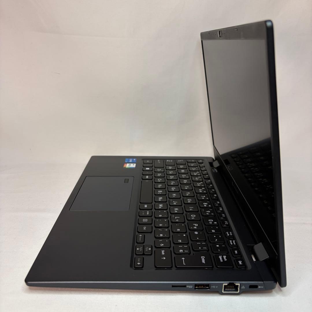 美品 使用少 dynabook G83/KW 12世代 i5 16GB フルHD