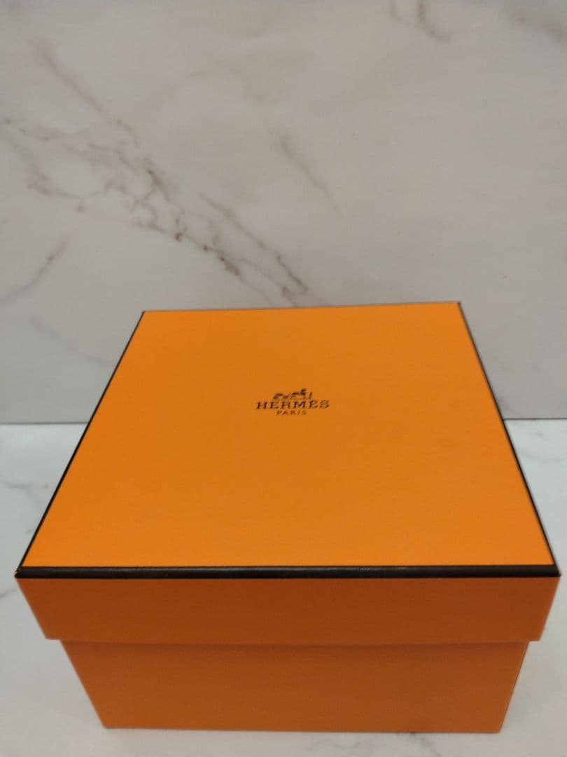 HERMES エルメス　カップ　プラチナ