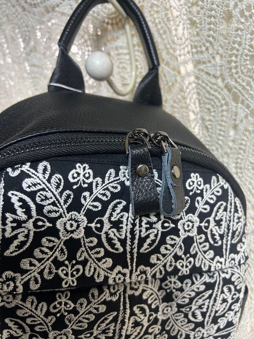 専用　ミナペルホネンハーフハンドメイド本革リュック フェリーチェ黒　LL