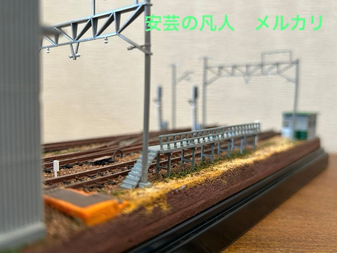 Nゲージ ジオラマ63 電車庫のある風景　アクリルケース付