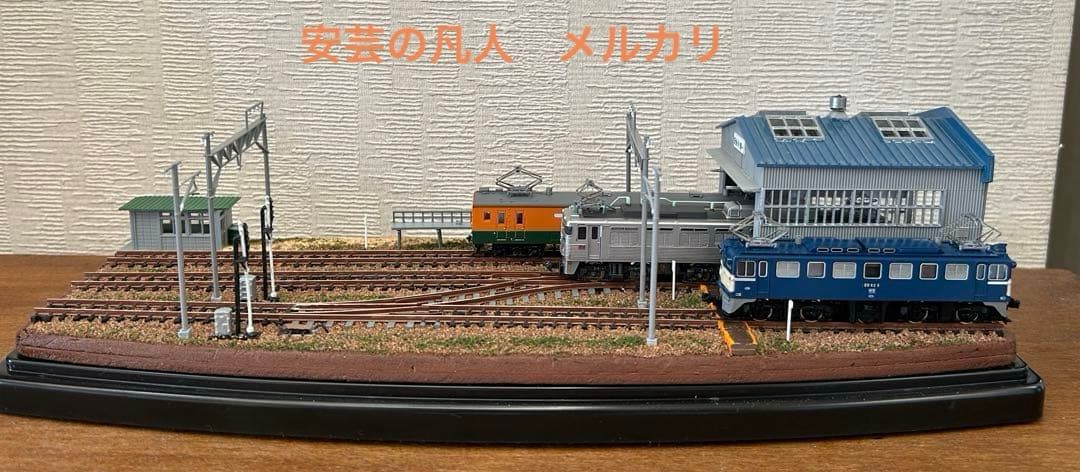 Nゲージ ジオラマ63 電車庫のある風景　アクリルケース付