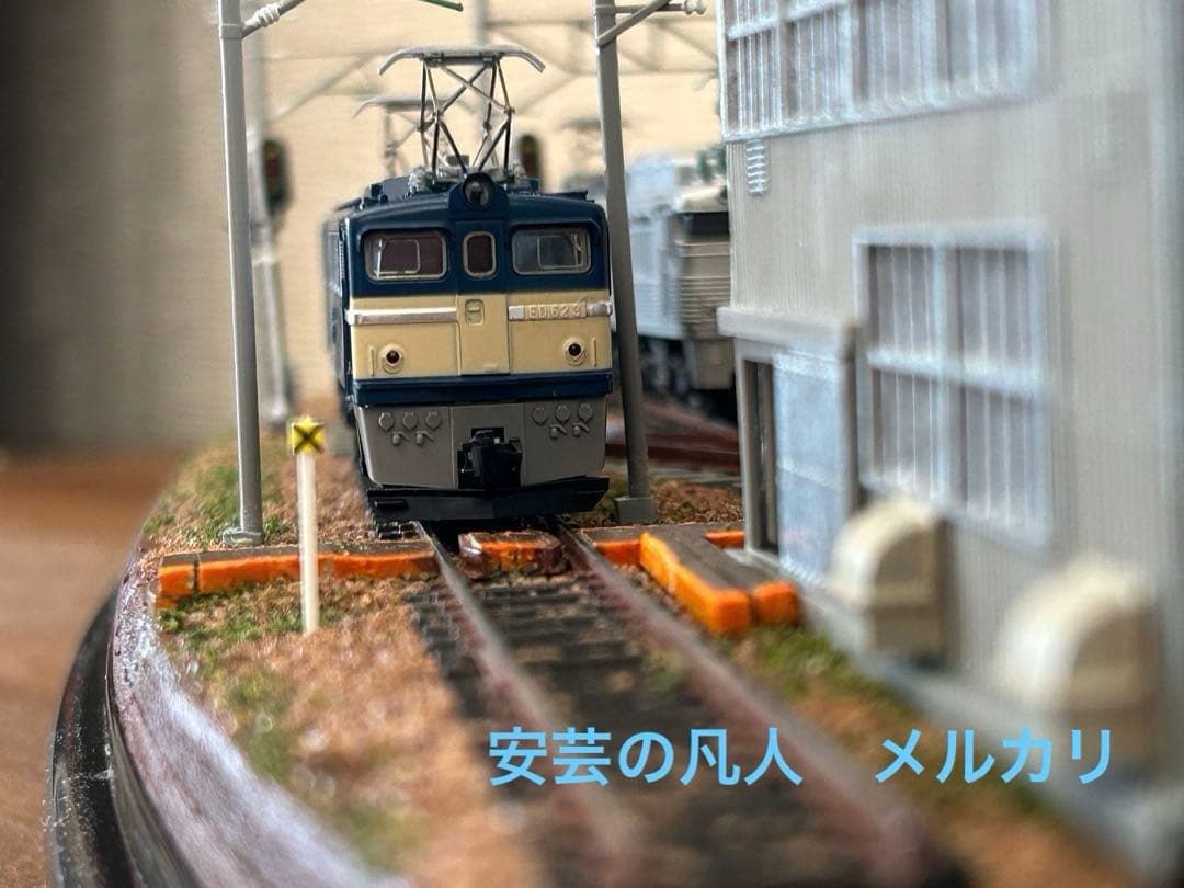 Nゲージ ジオラマ63 電車庫のある風景　アクリルケース付