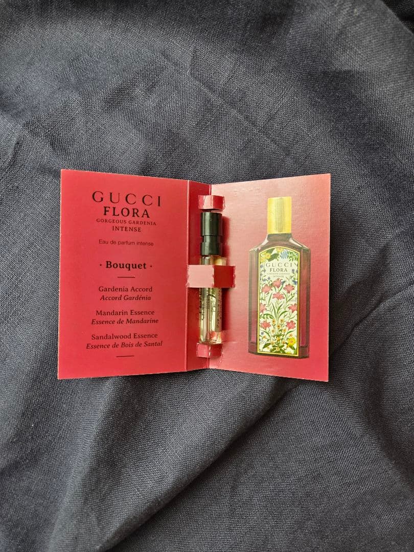 オードパルファム&アクセサリーケースセット