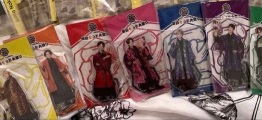 ジャニーズWESTの歴代アクリルスタンドセット