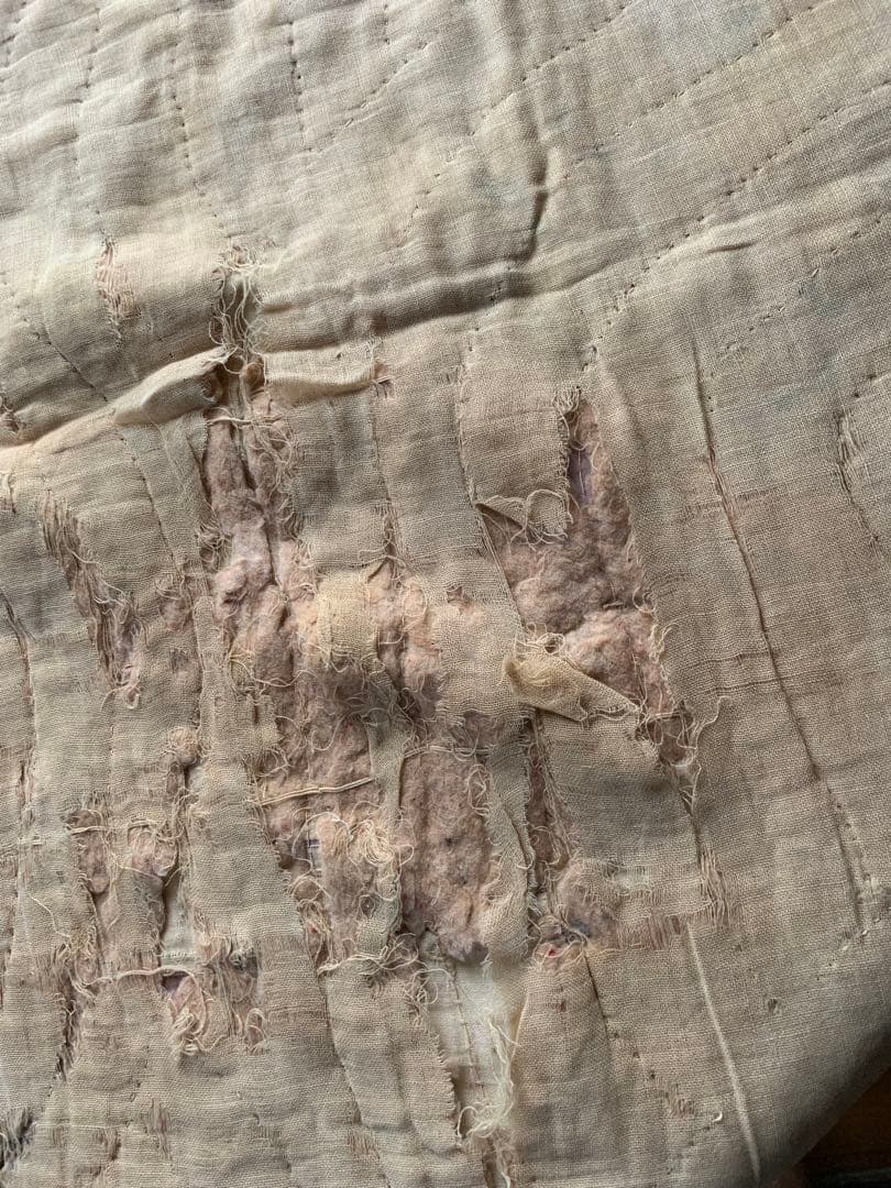 フランスアンティーク　シャビーな感じが可愛い古いパッチワークの布！たまりません！