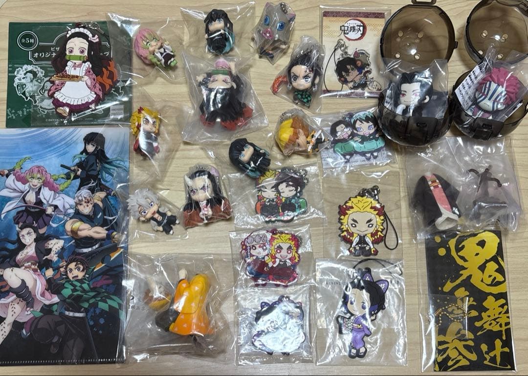 鬼滅の刃 アニメグッズ まとめ売り セット フィギュア 約100個以上 匿名配送