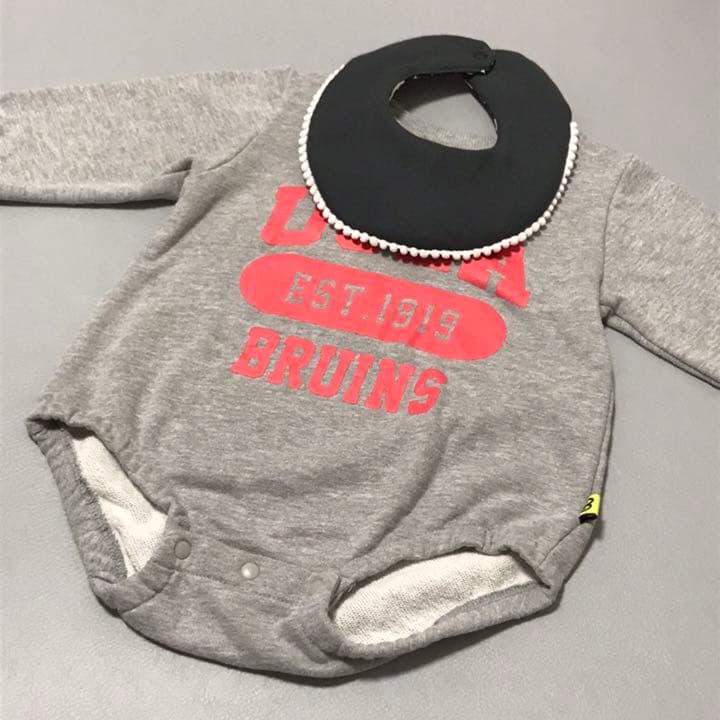 【SALE】B69 ポンポン付き まんまる スタイ ハンドメイド リバーシブル