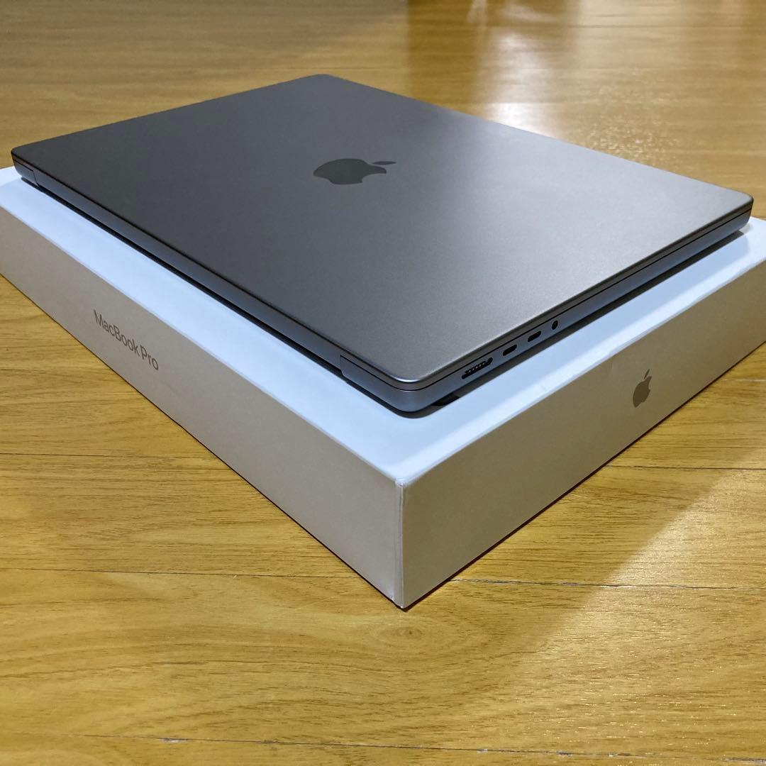 バッテリー99%！MacBook Pro 16 M2Pro 16GB 512GB