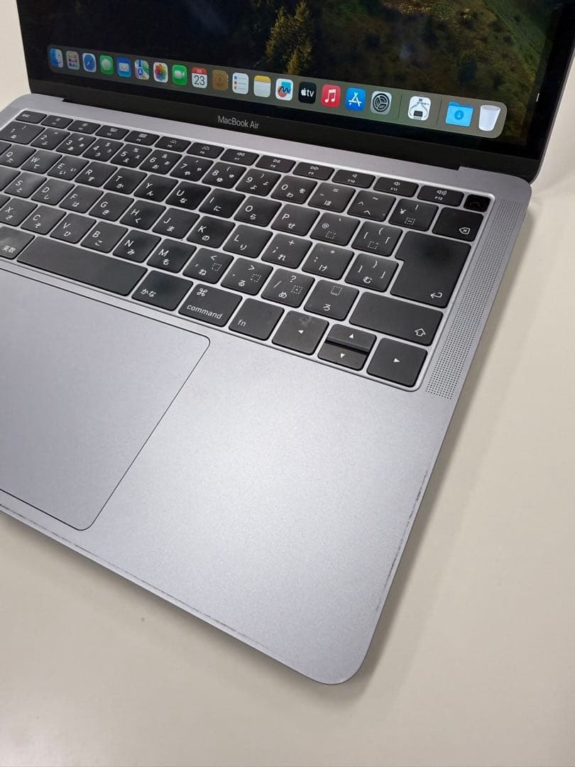 MacBook Air 2018 13インチ / 128GB / 8GB