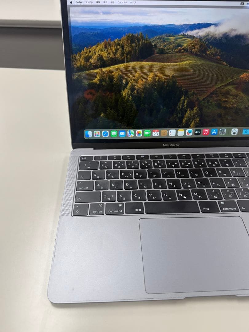 MacBook Air 2018 13インチ / 128GB / 8GB