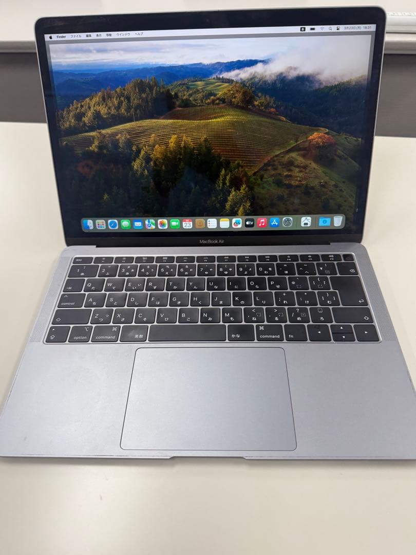 MacBook Air 2018 13インチ / 128GB / 8GB