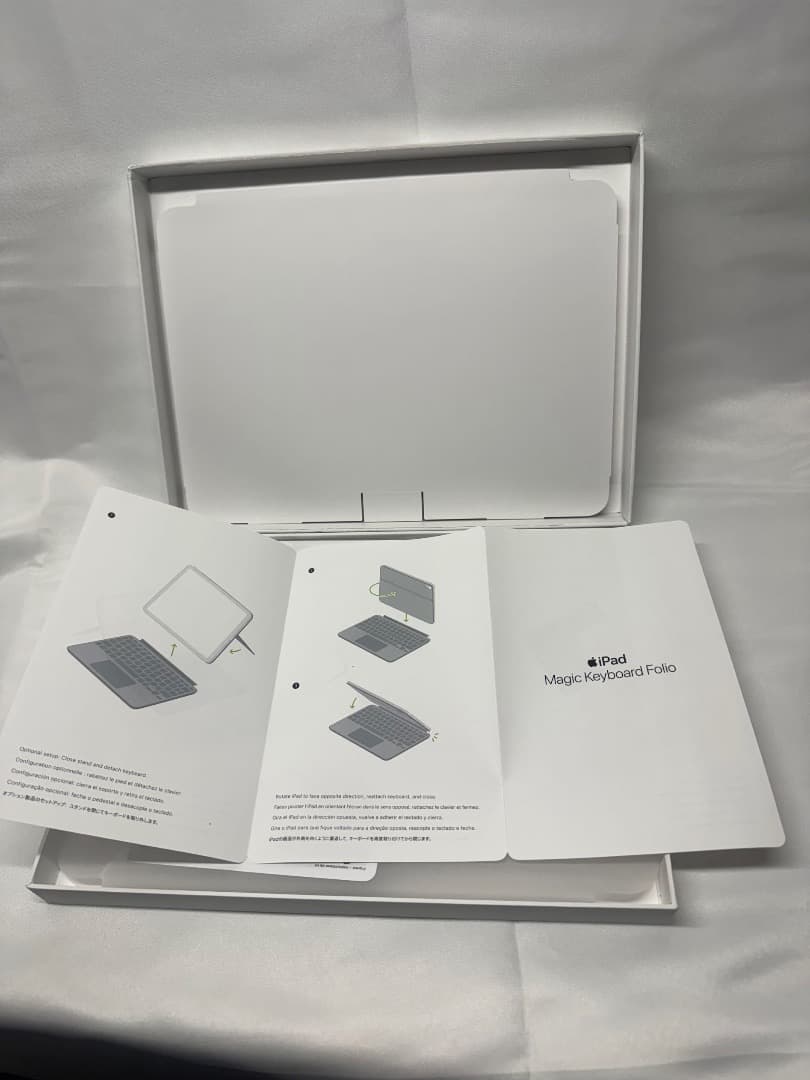 キーボード Apple iPad Magic Keyboard Folio