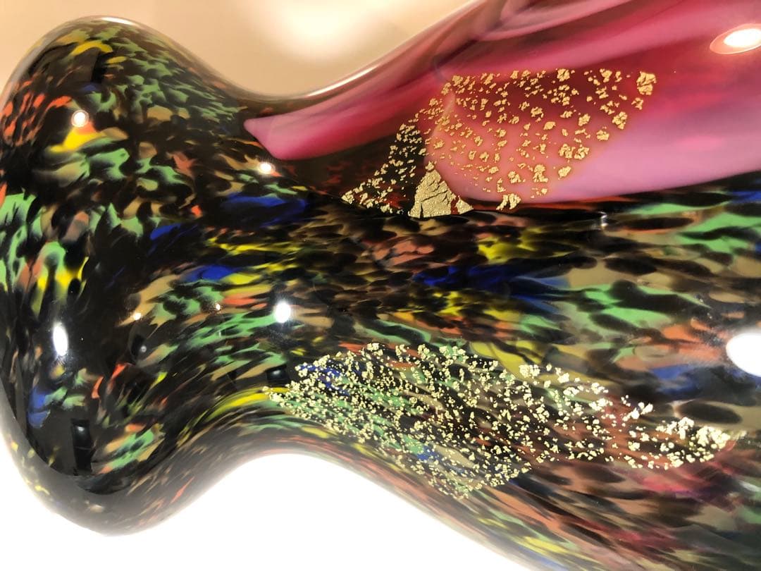 津軽花瓶 高品質のガラス製で、インテリアとして飾っていただけます。