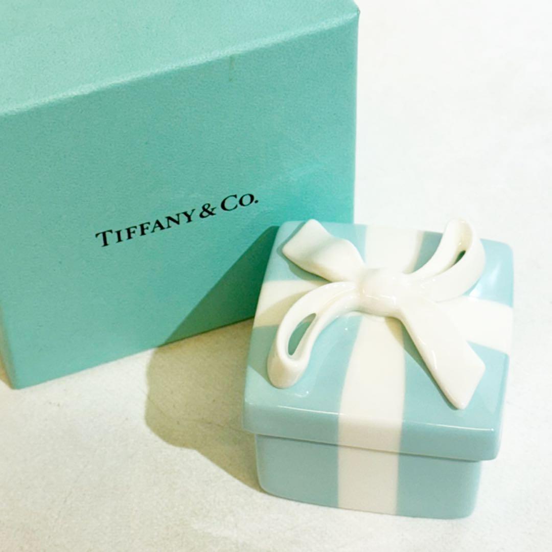 Tiffany & Co. ギフトボックス型小物入れ 陶器 新品未使用品