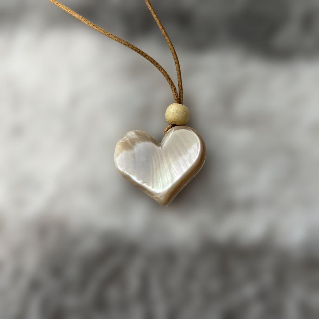 夜光貝のネックレス（4）