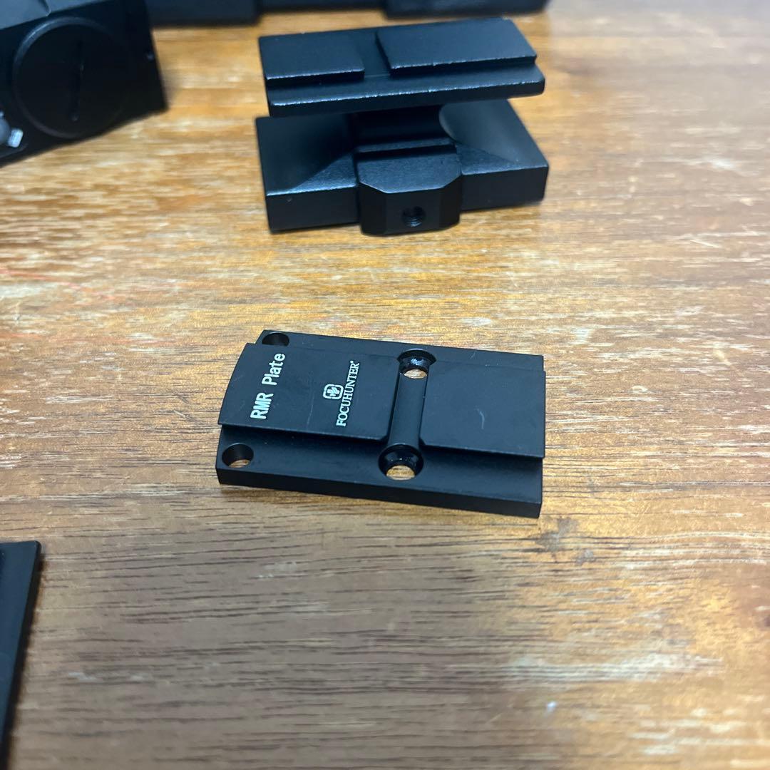 じ*ん様 SOTAC ACRO P-2 ダットサイト　rmrマウントプレートほぼ