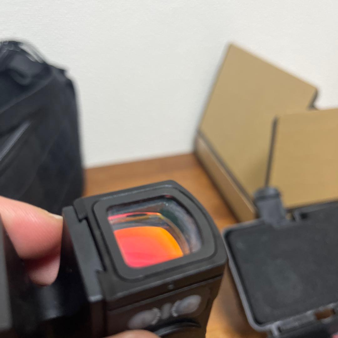 じ*ん様 SOTAC ACRO P-2 ダットサイト　rmrマウントプレートほぼ