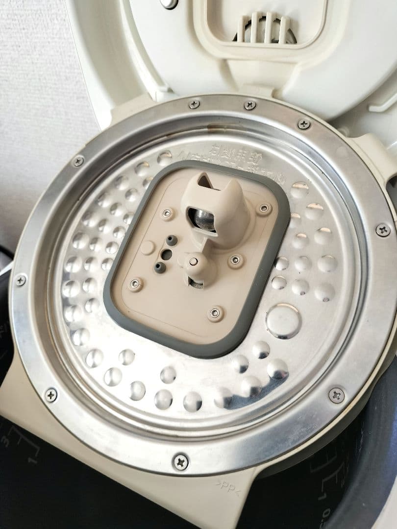 Panasonic おどり炊き 可変圧力IH炊飯器 SR-PB105 ホワイト