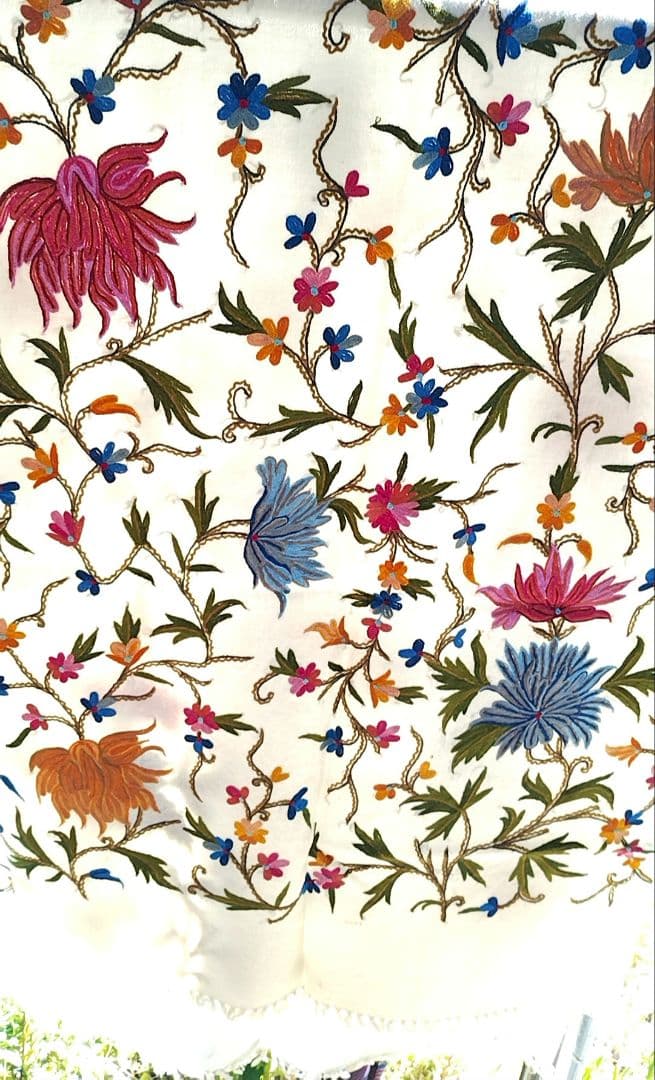 ウール ショール　ストール　白　花刺繍　和服にも