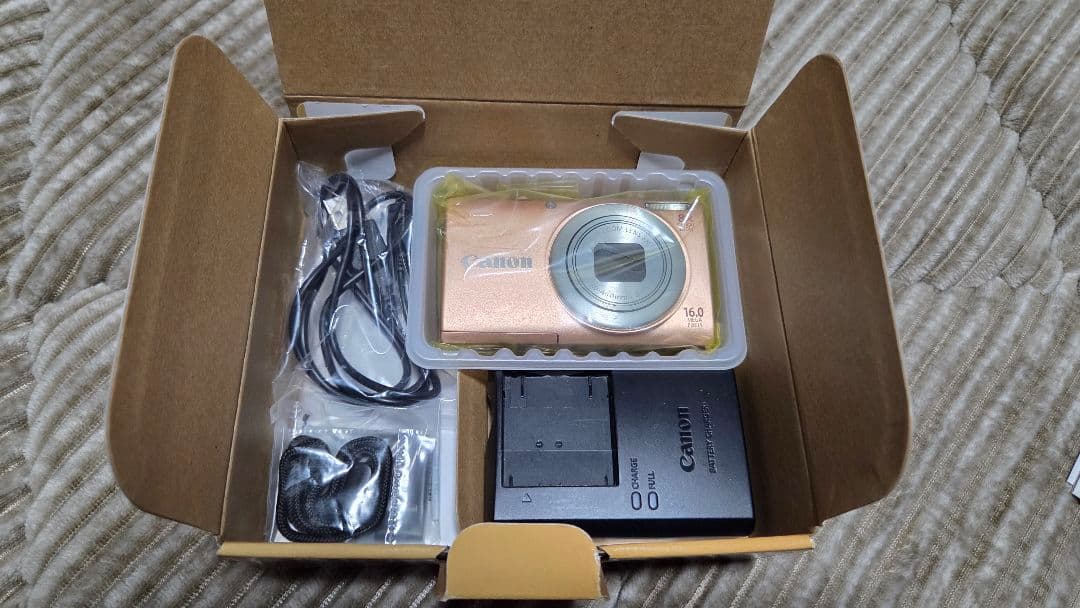 デジタルカメラ Canon Power Shot A4000 IS