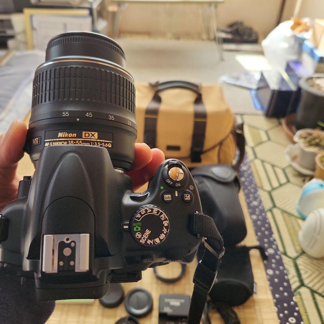 Nikon D5000 デジタル一眼レフカメラ