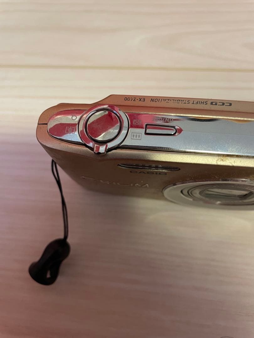 CASIO EX-Z2400 ゴールド 12.1【本体のみのため格安出品】