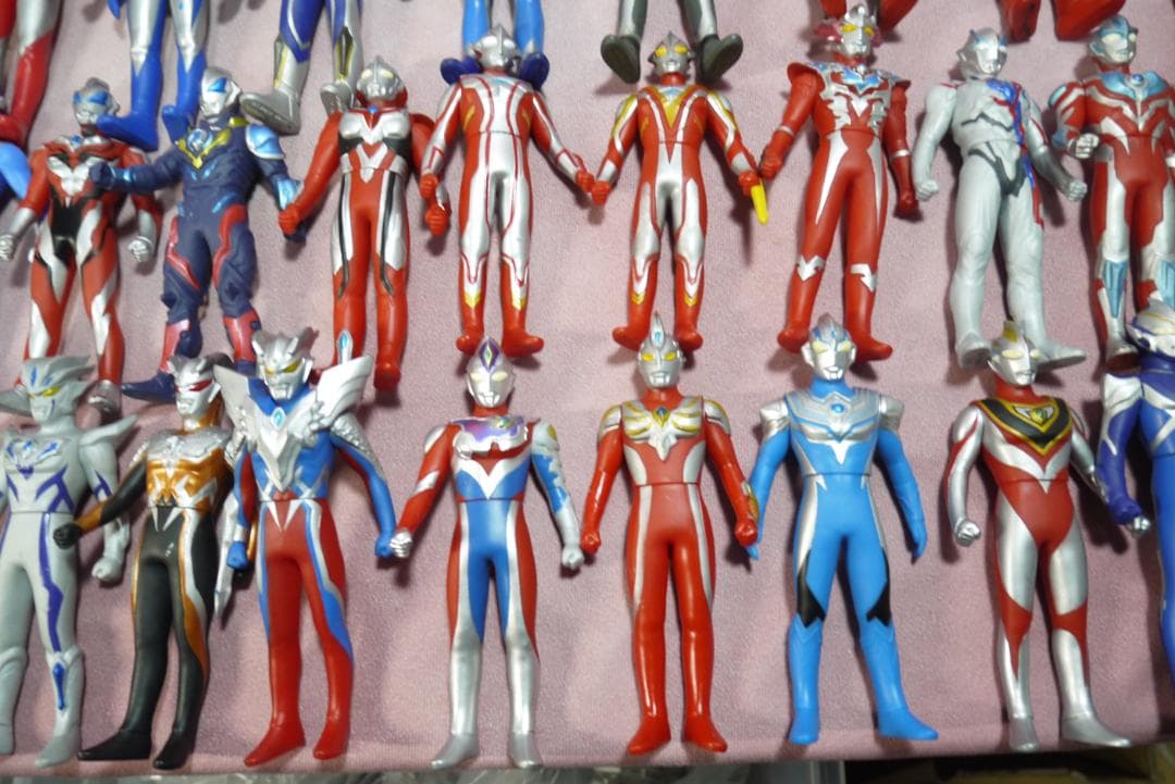 ウルトラヒーローシリーズ800サイズ新金型　500サイズ　89体