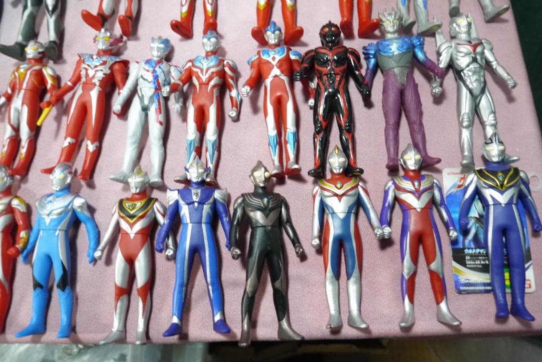 ウルトラヒーローシリーズ800サイズ新金型　500サイズ　89体