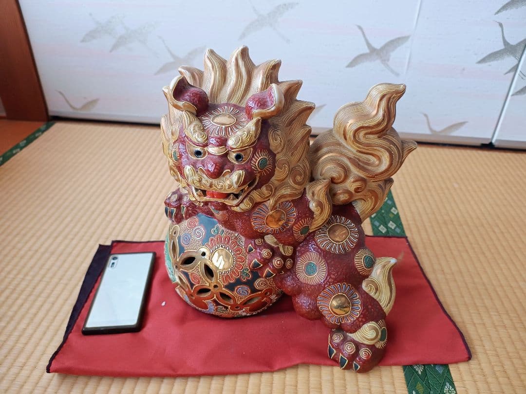 獅子型陶器 赤金の装飾　3月8日まで