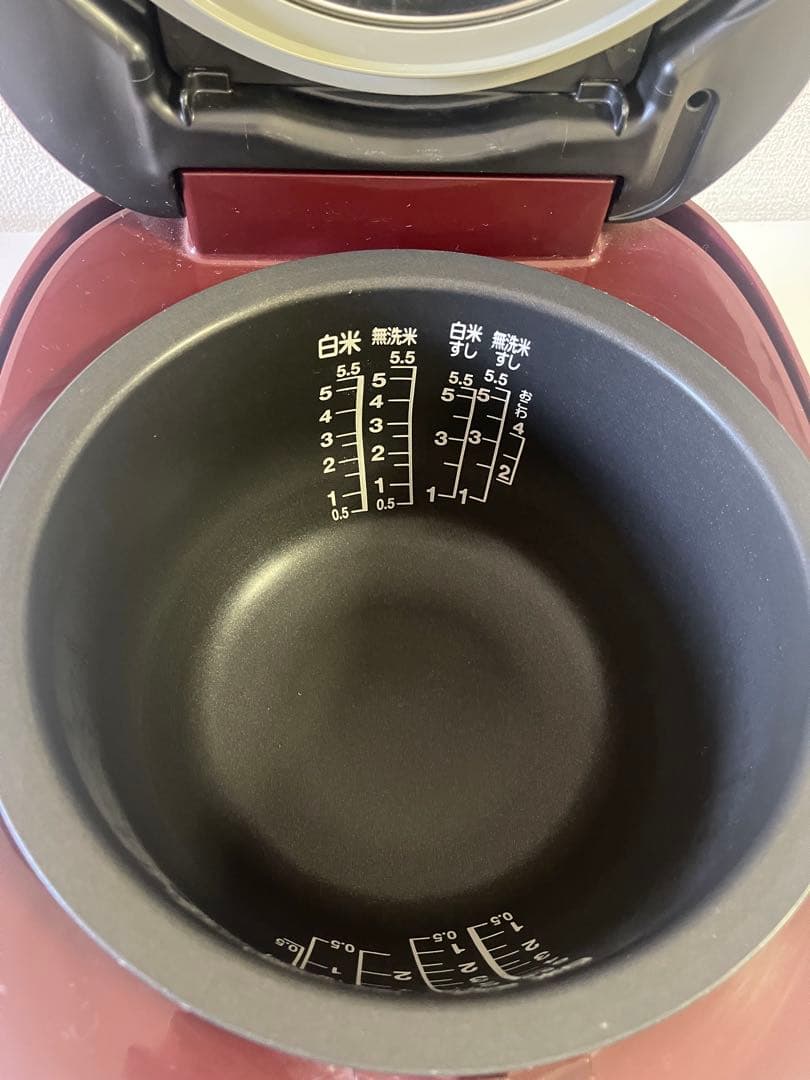 TOSHIBA 炊飯器 5.5合 赤
