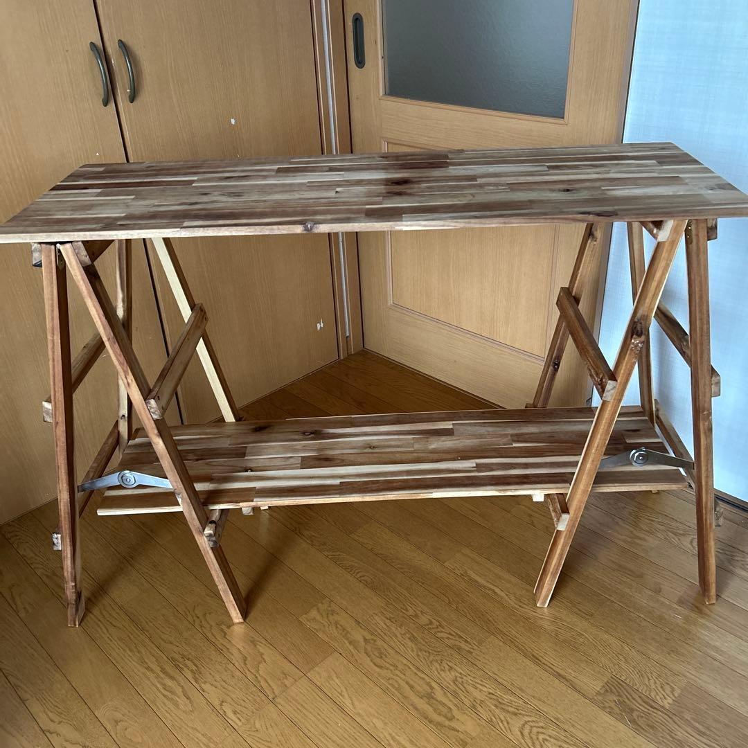 折りたたみ木製テーブル