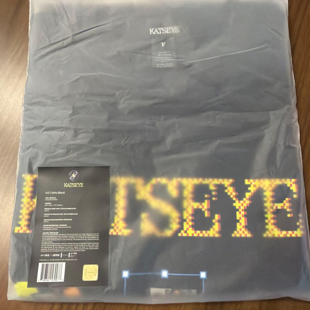 KATSEYE Internet Girl S / S Tシャツ