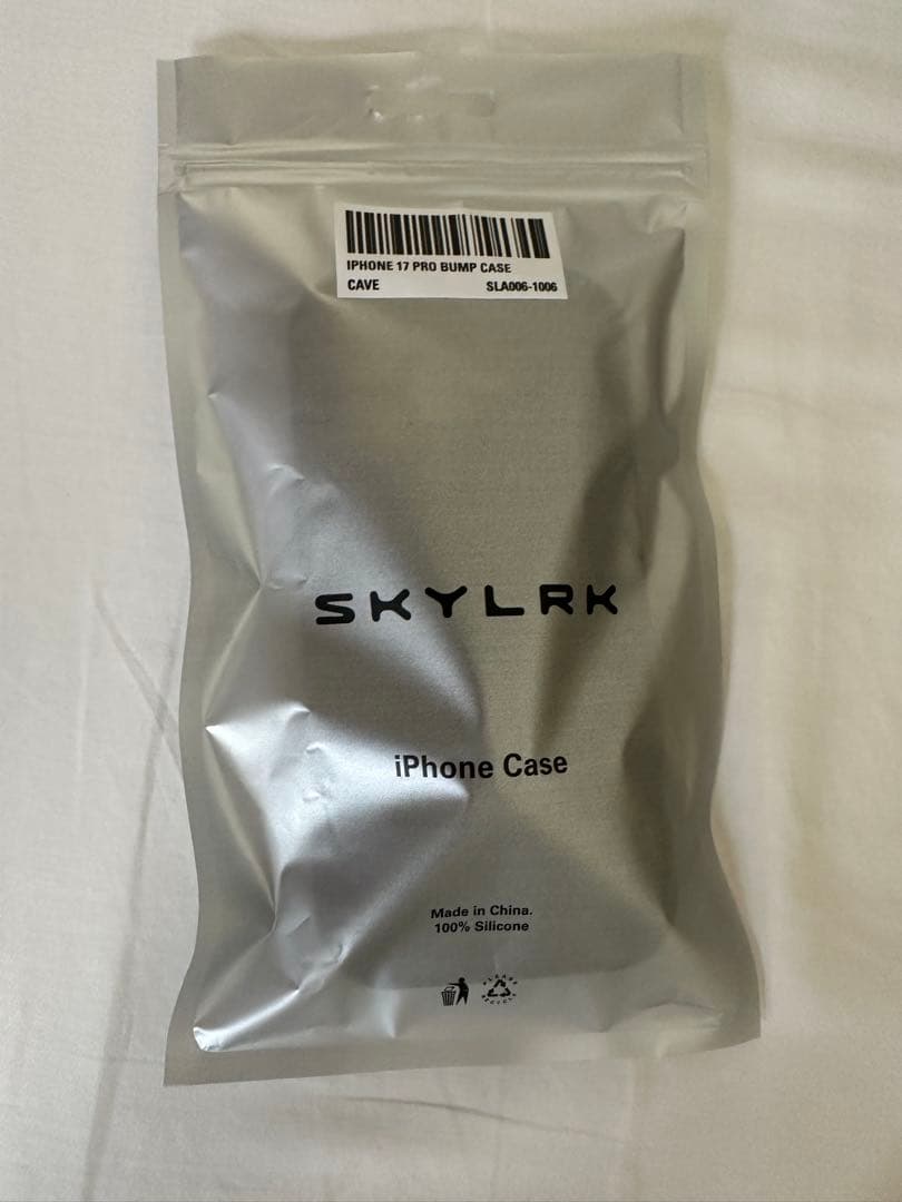 完売SKYLRK iPhone 17Pro Bump Case