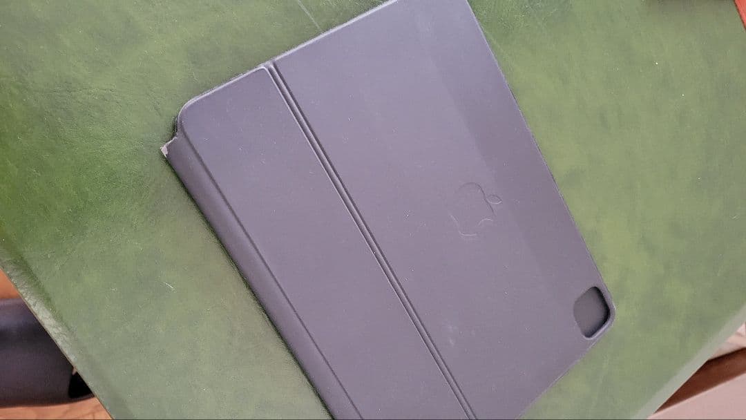 iPad用 純正マジックキーボード　日本語配列11インチ