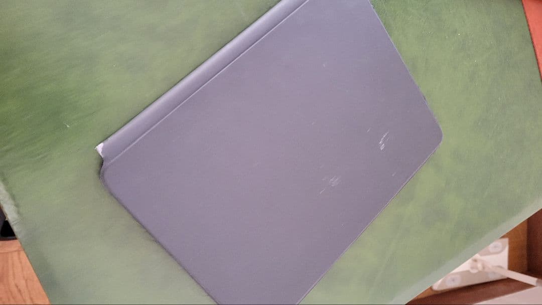 iPad用 純正マジックキーボード　日本語配列11インチ