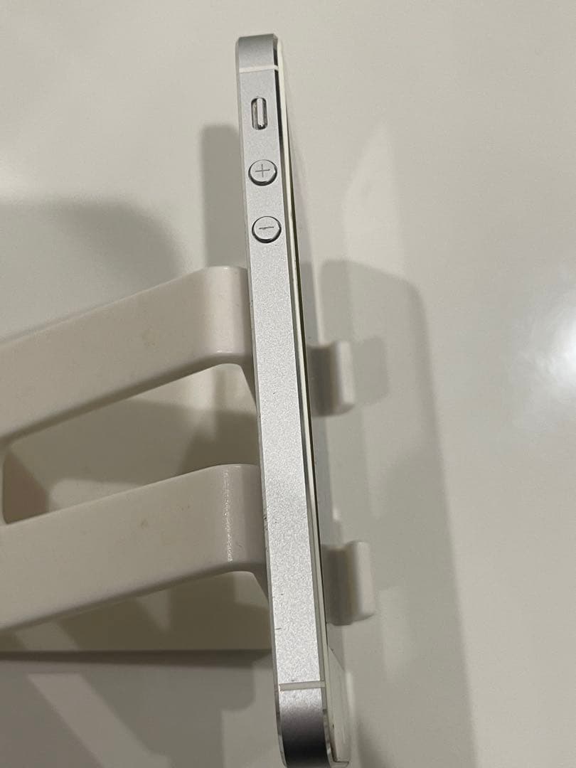 iPhone5 32GB ホワイト MD300J/A 箱・付属品完備