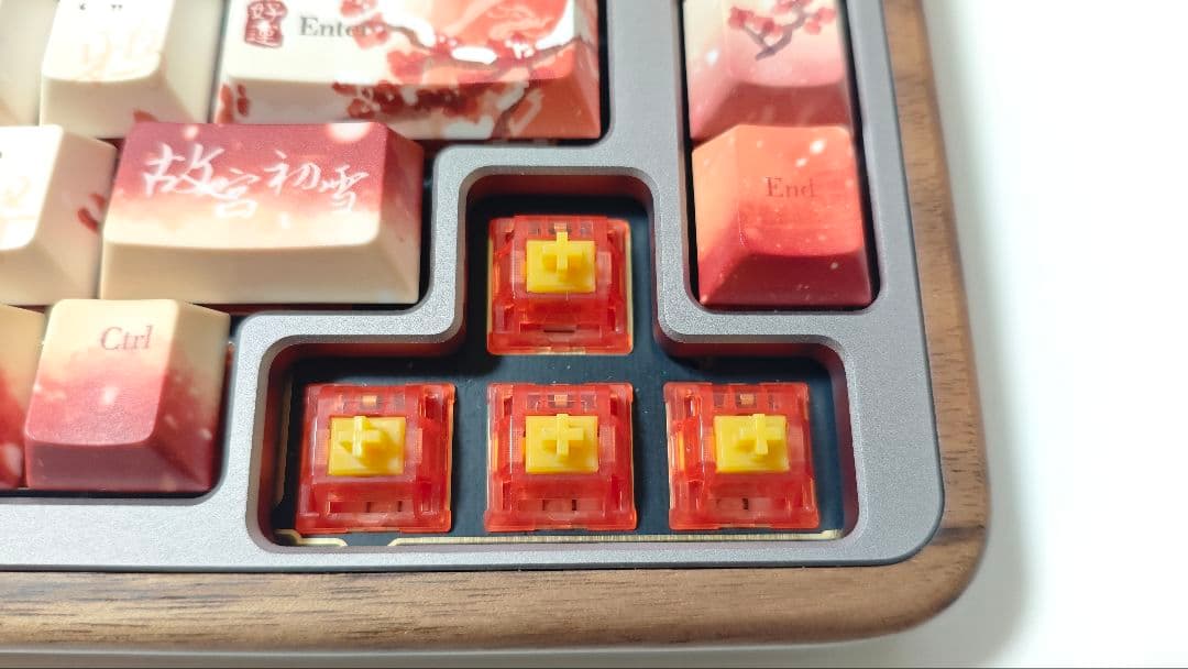 Akko MU02 木製メカニカルキーボード